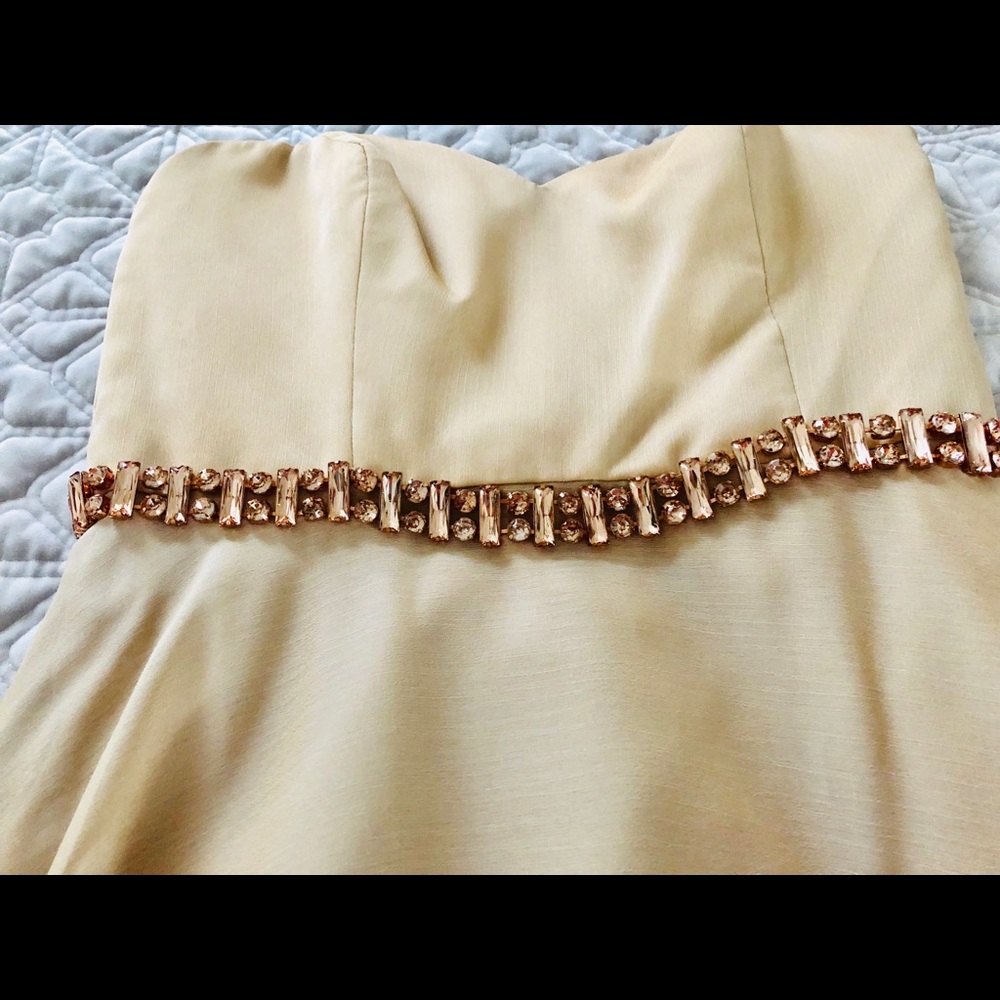 Dress - Picture 5 of 8